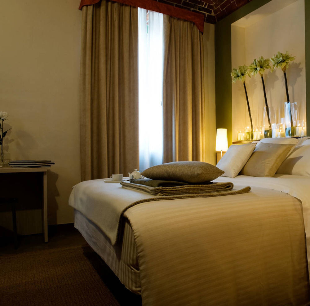 Albergo D'Italia キヴァッソ エクステリア 写真